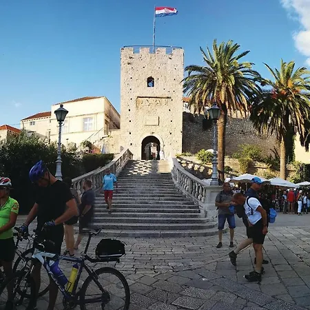 14 Račišće
